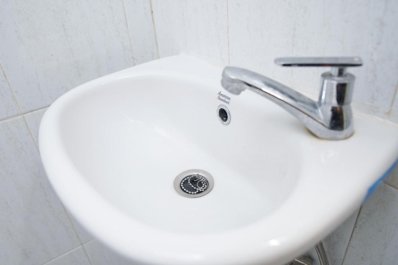 Kost Eksklusif Teduh Vandrarhem Salakan Exteriör bild